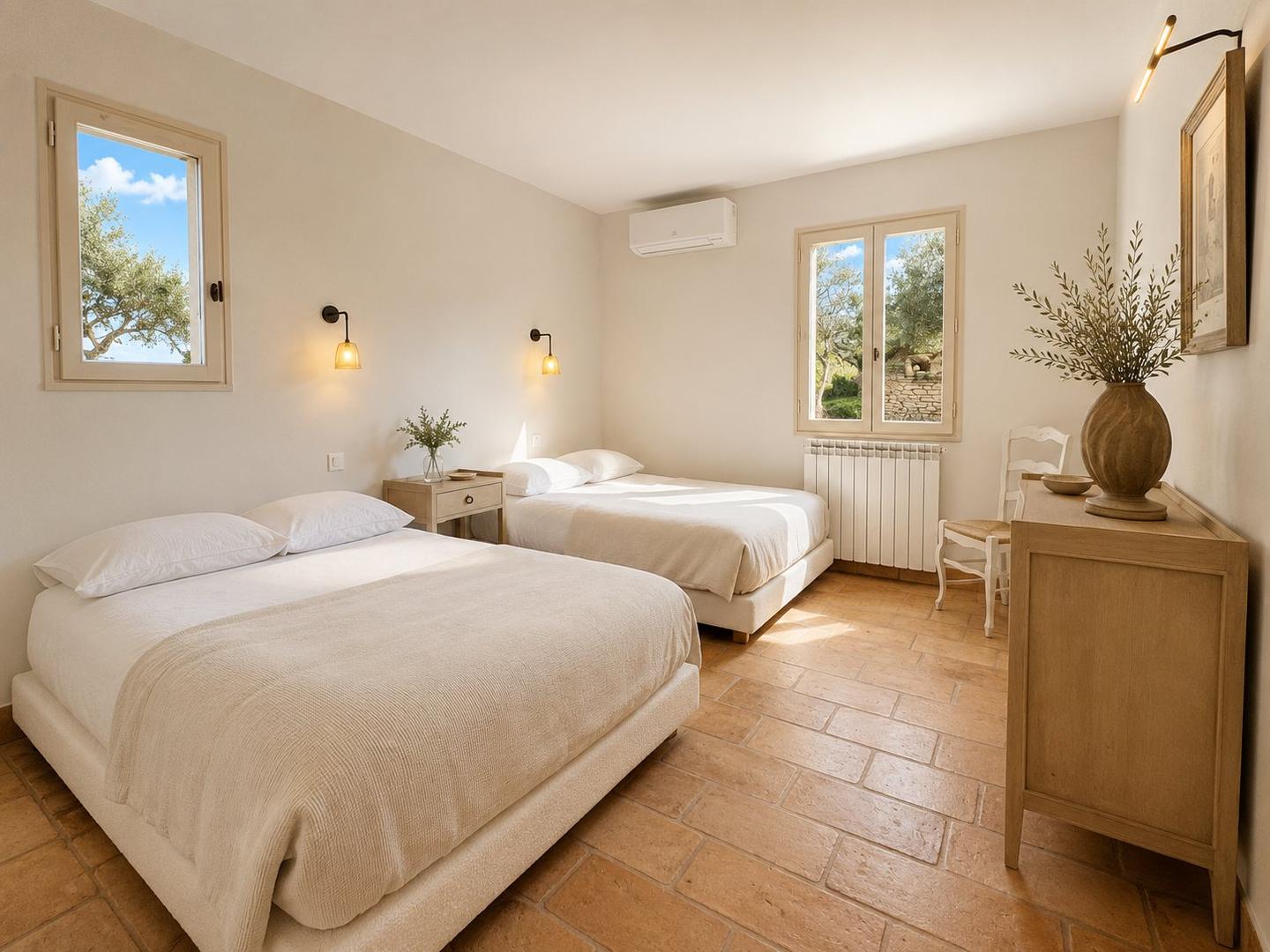 Chambre 3 avec deux petits lits doubles, Villa Bonnieux